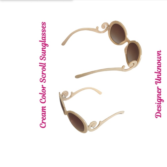 Sunglasses deal crème color Bella II Square Sunglasses | Cream Tortoise & Grey Gradient  main image 3